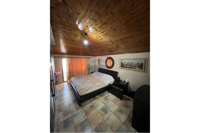 Shqiperi, shitet apartament 3+1+Ballkon Kati 3, 131 m² 169.999 € 