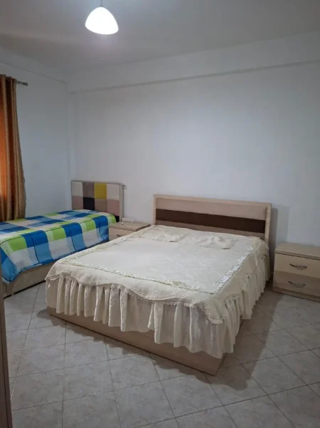 Tirane, jepet me qera 1+1 Kati 1, 70 m² 350 € (XHELAL CUPI)