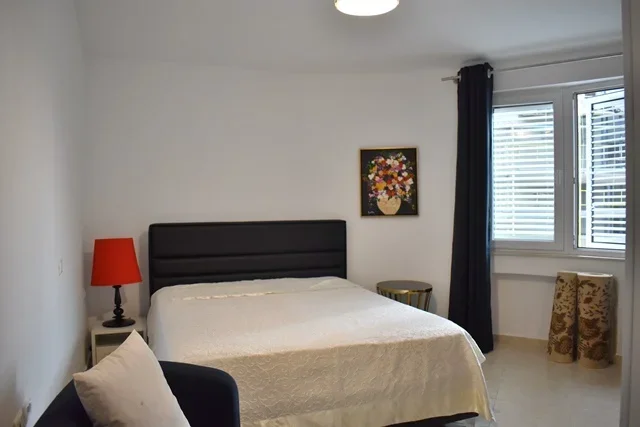 Tirane, jepet me qera apartament 3+1+Aneks+Ballkon Kati 7, 1.200 € 
