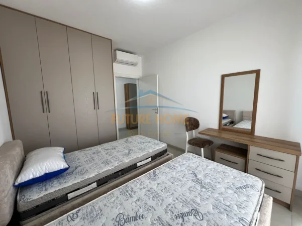 Tirane, jepet me qera apartament 2+1+Ballkon Kati 5, 85 m² 500 € (Ish Dogana)