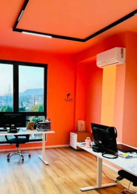 Tirane, jepet me qera zyre Kati 4, 220 m² 1.700 € (JORDAN MISJA)