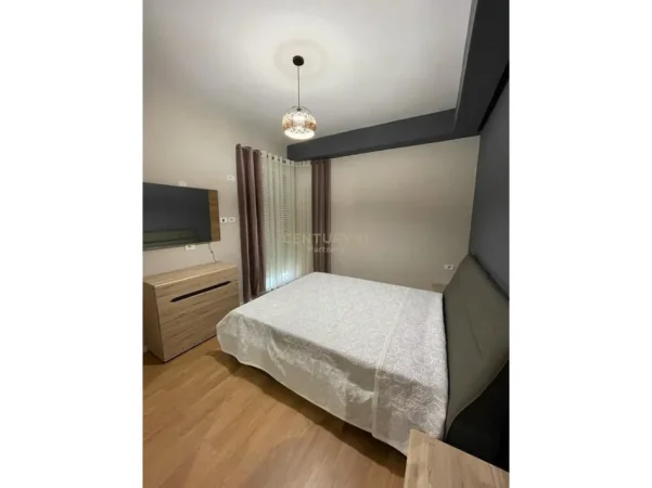 Tirane, shes apartament 2+1+Aneks+Ballkon Kati 8, 102 m² 200.000 € 