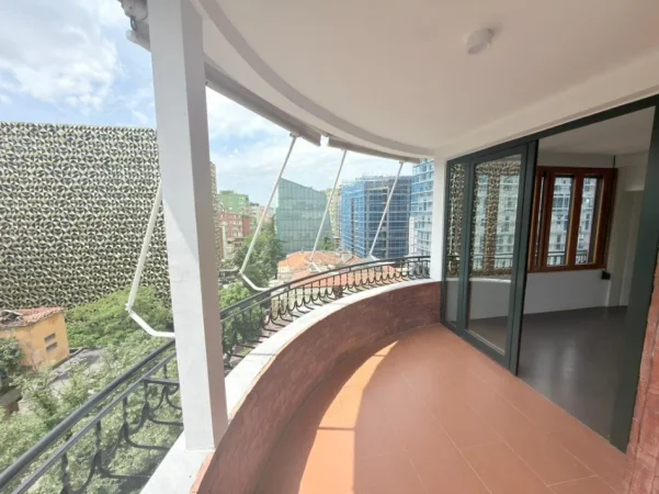 Tirane, shes apartament 1+1+Aneks+Ballkon Kati 5, 100 m² 499.000 € 