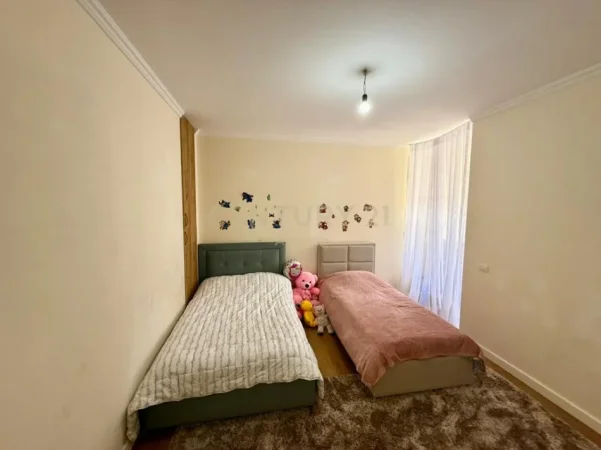 Tirane, shes apartament 2+1+Aneks+Ballkon Kati 5, 133 m² 290.000 € (Hipoteka)