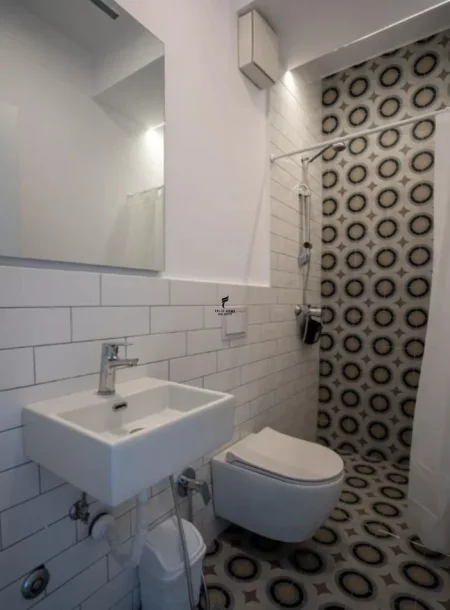 Tirane, shitet apartament 1+1 Kati 4, 74 m² 168.000 € (JORDAN MISJA)