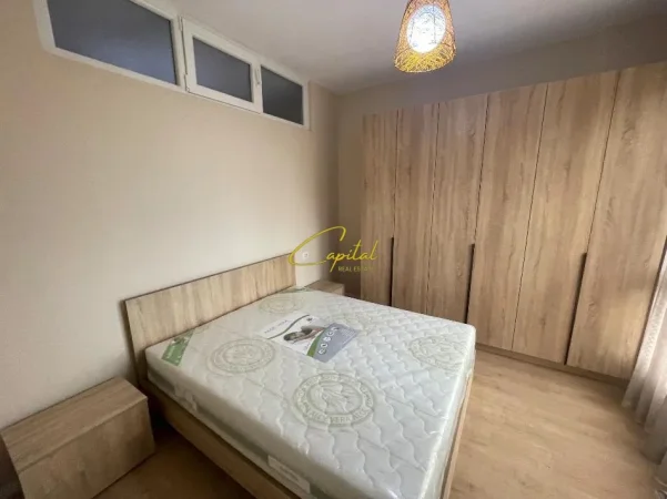 Tirane, jepet me qera apartament 2+1 Kati 7, 75 m² 500 € (5 MAJI)