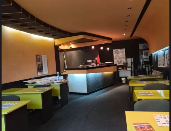 Tirane, jepet me qera zyre Kati 1, 60 m² 600 € (MYSLYM SHYRI)