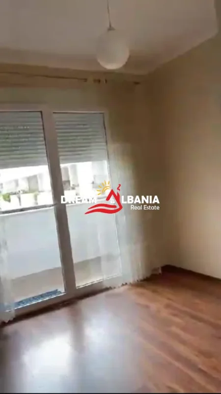 Tirane, jepet me qera apartament 2+1 Kati 3, 94 m² 550 € 