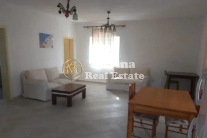 Tirane, jepet me Apartament 3+1, Kati 2, 120 m² 450 € (Tregu Elektrik)