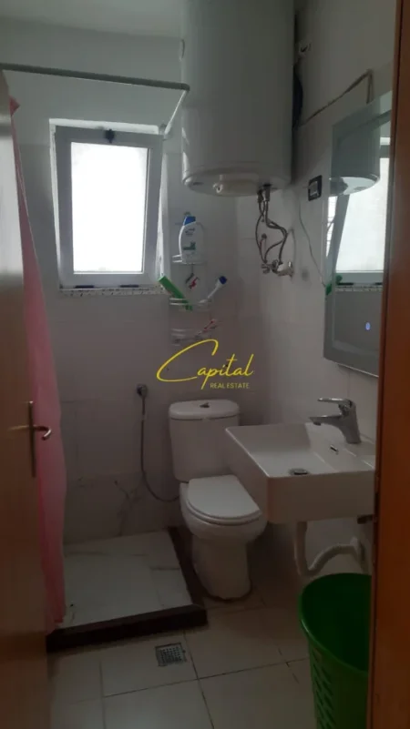 Tirane, jepet me qera apartament 1+1 Kati 1, 60 m² 600 € (RRUGA FORTUZI)