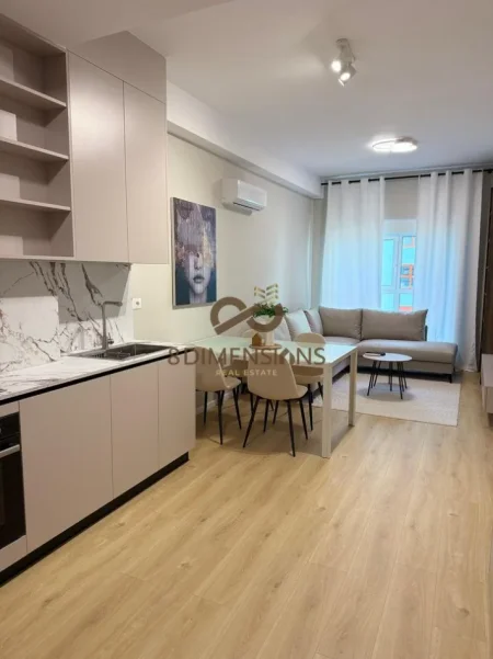 Tirane, jepet me qera apartament 1+1+Ballkon Kati 3, 60 m² 450 € (ali demi)