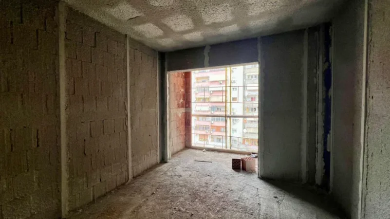 SHITET : 1+1 +1 Post Parkimi🅿️📍Ish Fusha e Aviacionit (Rr.Dritan Hoxha) - 135,000€ - Sp.74m² - Akses i shpejte drejt zonave kryesore🚀