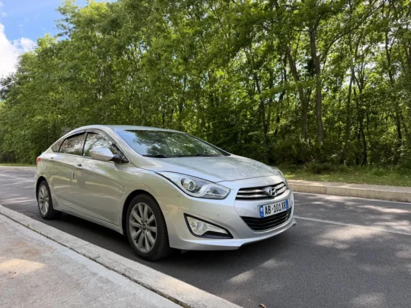 Tirane, jap me qera makine i40 Nafte, gri metalizato automatik Klima 150.000 km 40 €