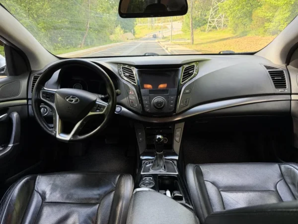 Tirane, jap me qera makine i40 Nafte, gri metalizato automatik Klima 150.000 km 40 €