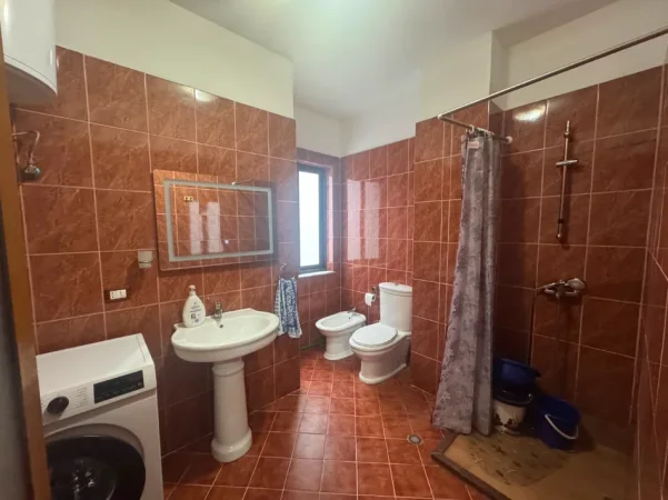 SHITET APARTAMENT 2+1 ,BLVRD MIGJENI, PRANE NELA 6