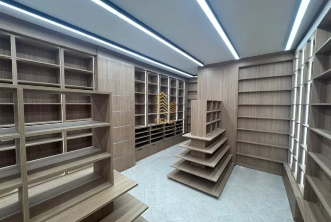 Tirane, jepet me qera ambjent biznesi Kati 0, 54 m² 1.600 € (Qender)