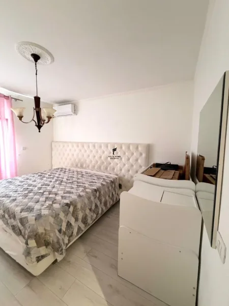 Tirane, shitet apartament 3+1 Kati 2, 120 m² 363.000 € (KOMUNA E PARISIT)