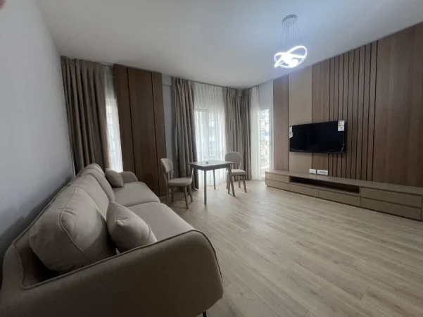 Tirane, jepet me qera apartament 1+1 Kati 7, 70 m² 700 € (Zogu i Zi)