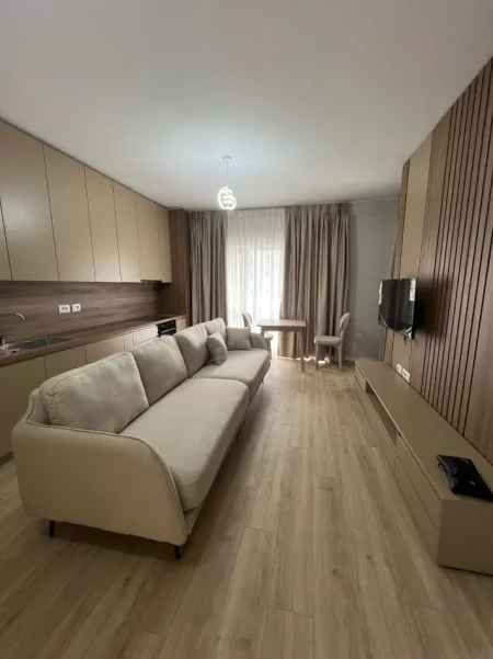 Tirane, jepet me qera apartament 1+1 Kati 7, 70 m² 700 € (Zogu i Zi)