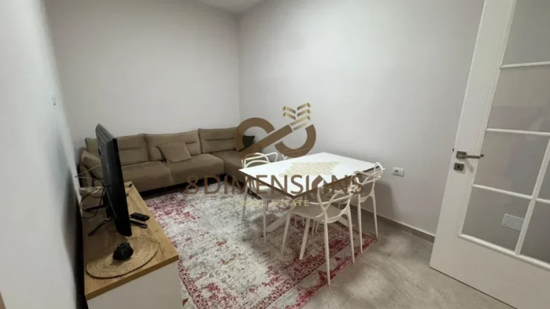 Tirane, jepet me qera apartament 2+1 Kati 1, 75 m² 600 € (vasil shanto)