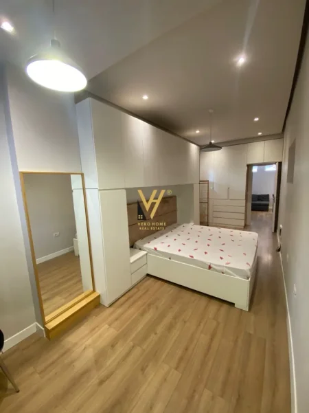 Tirane, jepet me qera apartament 1+1+Ballkon Kati 0, 56 m² 550 € (KOPSHTI BOTANIK)