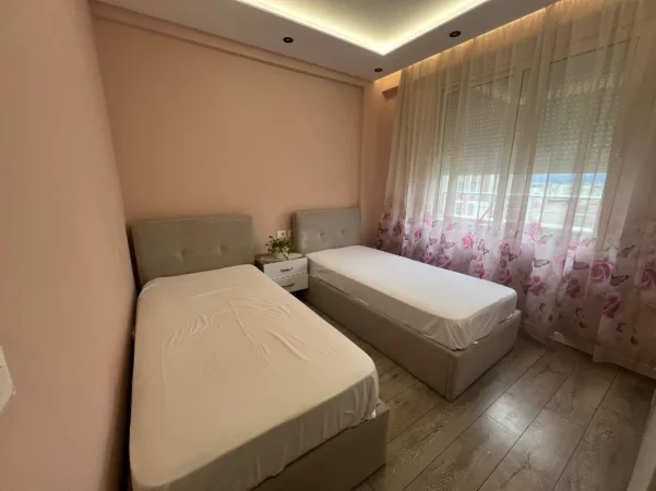 Tirane, jepet me qera apartament 2+1 Kati 11, 120 m² 800 € (Fusha Aviacionit)