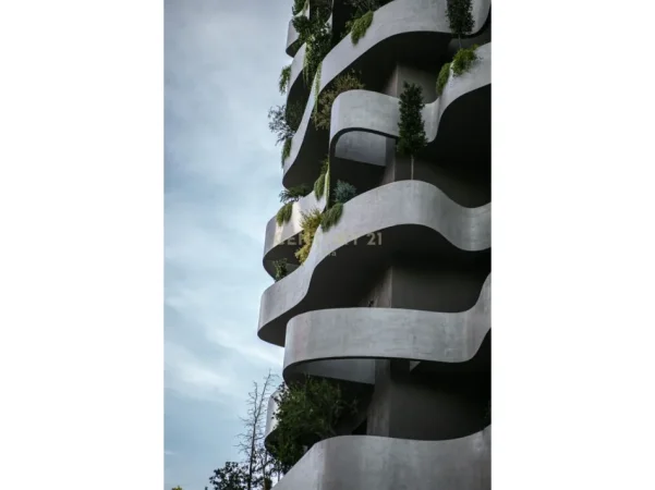Tirane, jepet me qera apartament 1+1+Ballkon Kati 13, 103 m² 2.800 € (rruga e elbasanit)