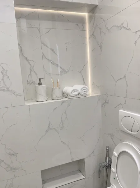 Tirane, jepet me qera garsonier 1+1 Kati 2, 30 m² 370 € 