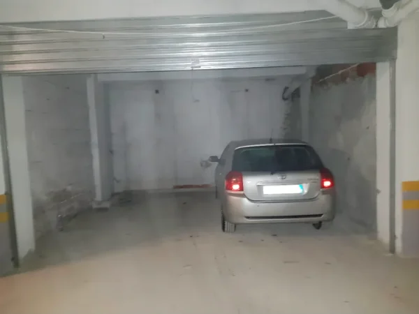 Tirane, shitet garazh | post parkimi Kati -1, 30 m² (Unaza e Re Bulevardi Migjeni Astir, tek Fish time)