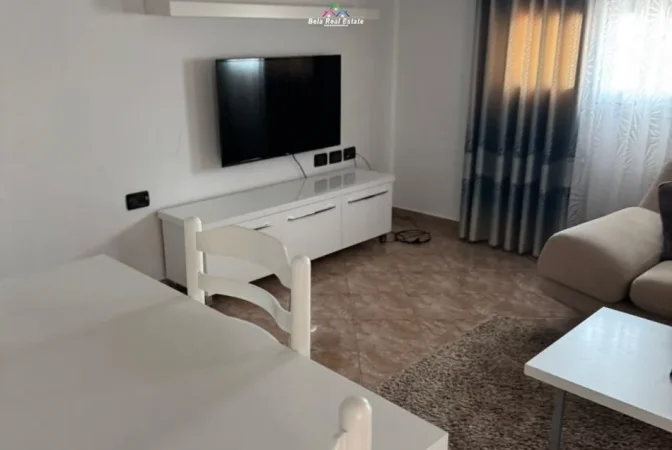 Tirane, jepet me qera Vile 1+1 Kati 3, 100 m² 520 € (Rruga e elbasanit)