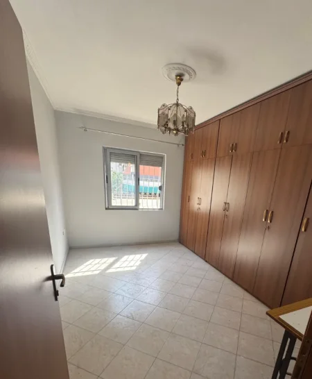 Tirane, shitet apartament 2+1 , 93 m² 145.000 € 