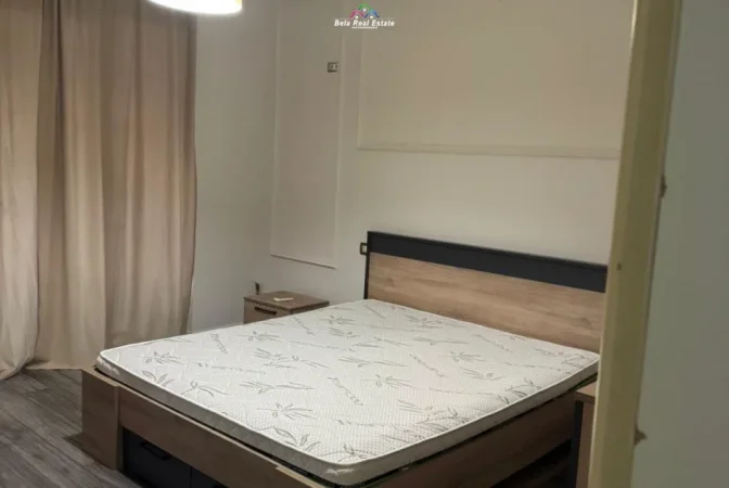 Tirane, jepet me qera apartament 2+1 Kati 1, 90 m² 570 € (teodor keko)