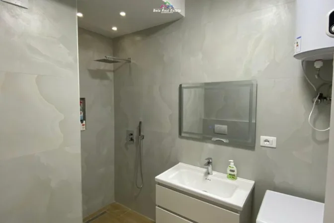 Tirane, jepet me qera apartament 3+1 Kati 1, 50 m² 620 € (don bosko)