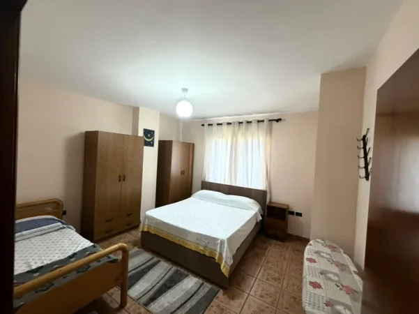 Tirane, jepet me qera apartament 1+1 Kati 1, 65 m² 450 € (Rruga e Elbasanit)