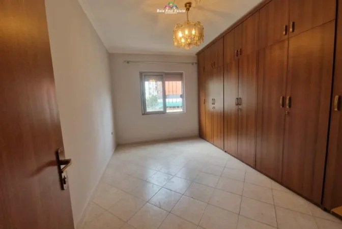 Tirane, shes apartament 2+1 Kati 1, 92 m² 145.000 € (foto xhavella)