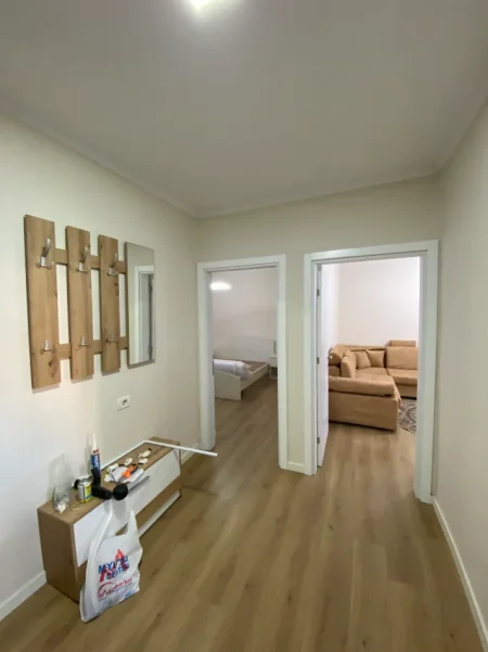 Tirane, Qera  2+1+Aneks+Ballkon,72 m² 650 mije lek (Myslym Shyri)