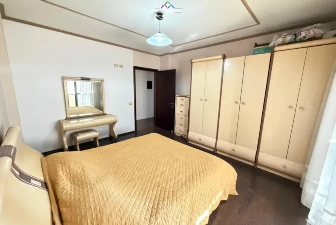 Tirane, shes apartament 2+1 Kati 5, 112 m² 263.000 € (Rruga Bill Klinton)