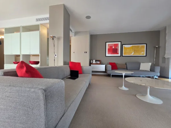 Tirane, shitet apartament 2+1 , 175 m² (bllok)