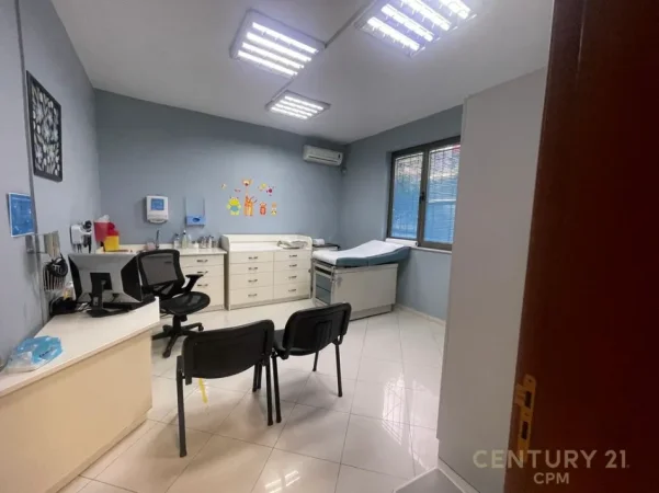 Tirane, jepet me qera apartament 2 Katshe Kati 2, 176 m² 2.500 € (pazari i ri)