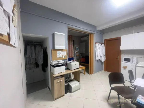 Tirane, jepet me qera apartament 2 Katshe Kati 2, 176 m² 2.500 € (pazari i ri)