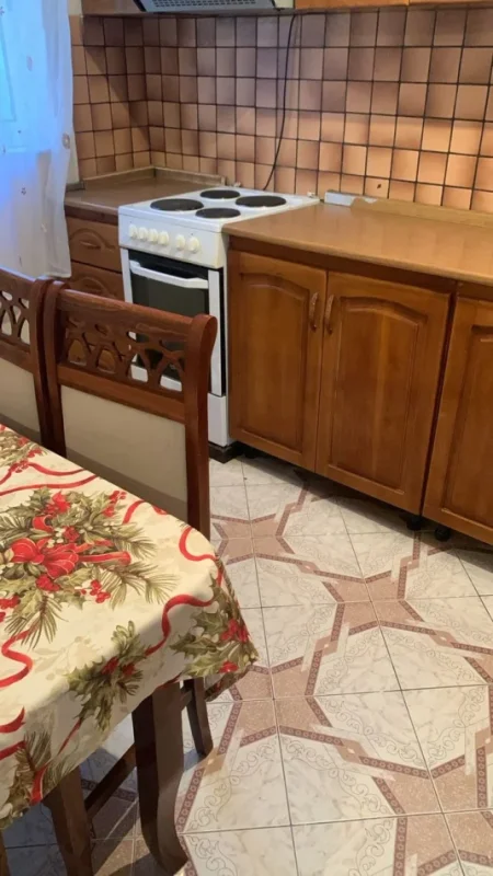 Tirane, jepet me qera apartament 2+1 Kati 1, 430 € (Ali Demi)