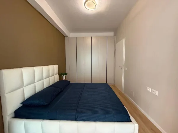 Tirane, jepet me qera apartament 1+1 Kati 3, 60 m² 450 € (Ali Demi)