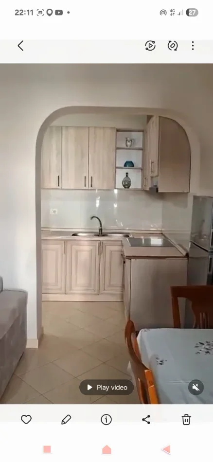 Tirane, jepet me qera shtepi 1+1 Kati 3, 65 m² 400 € (Rruga Stavri Themeli)