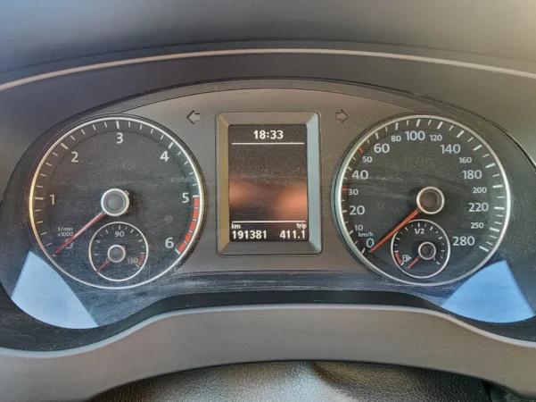 Durres, shitet makine Volkswagen Jetta Nafte, gri metalizato automatik Kondicioner 191.000 km 5.490 €