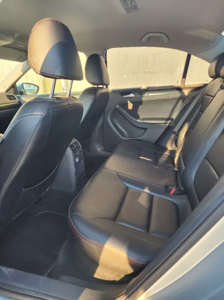 Durres, shitet makine Volkswagen Jetta Nafte, gri metalizato automatik Kondicioner 191.000 km 5.490 €