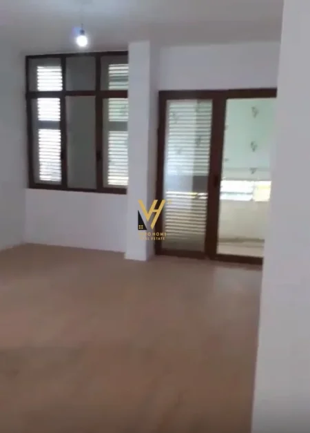 Fier, shitet apartament 2+1+Ballkon Kati 4, 114 m² 118.500 € (FIER)