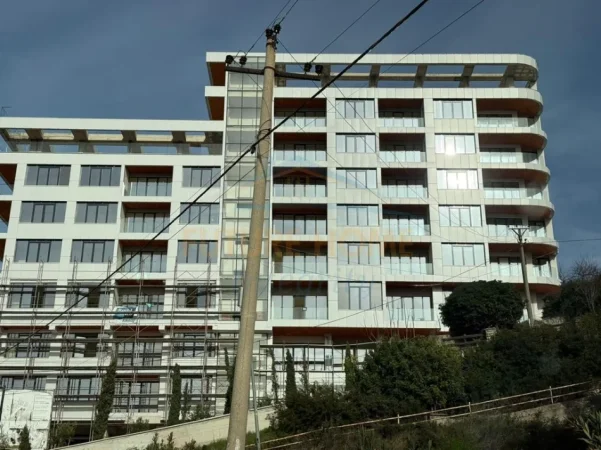 Vlore, shitet apartament 1+1,  Kati 3, 70 m² 175.375 €     (Uji i Ftohtë, Vlore)