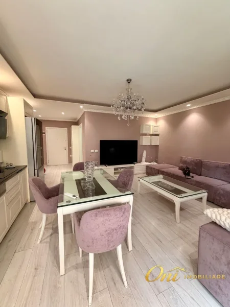 Tirane, shitet apartament 3+1 Kati 3, 120 m² 360.000 € (PRANE RRETHIT)