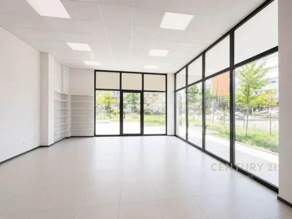 Tirane, jepet me qera dyqan Kati 0, 100 m² 1.650 € (Yzberish)