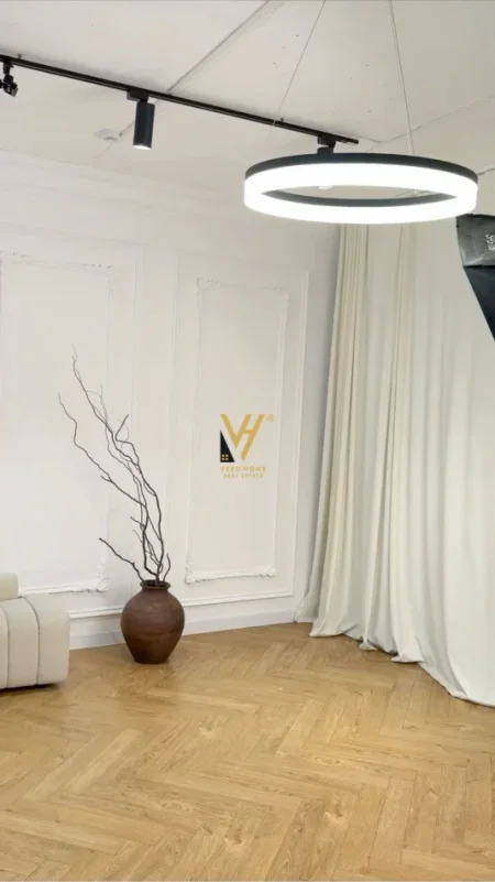 Tirane, jepet me qera dyqan Kati 0, 30 m² 800 € (JORDAN MISJA)